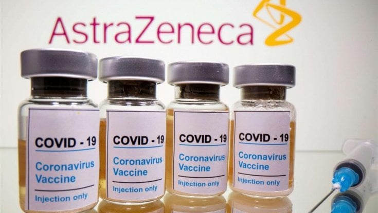Vaccino Astrazeneca, Pregliasco: “Ad oggi non ci sono controindicazioni”
