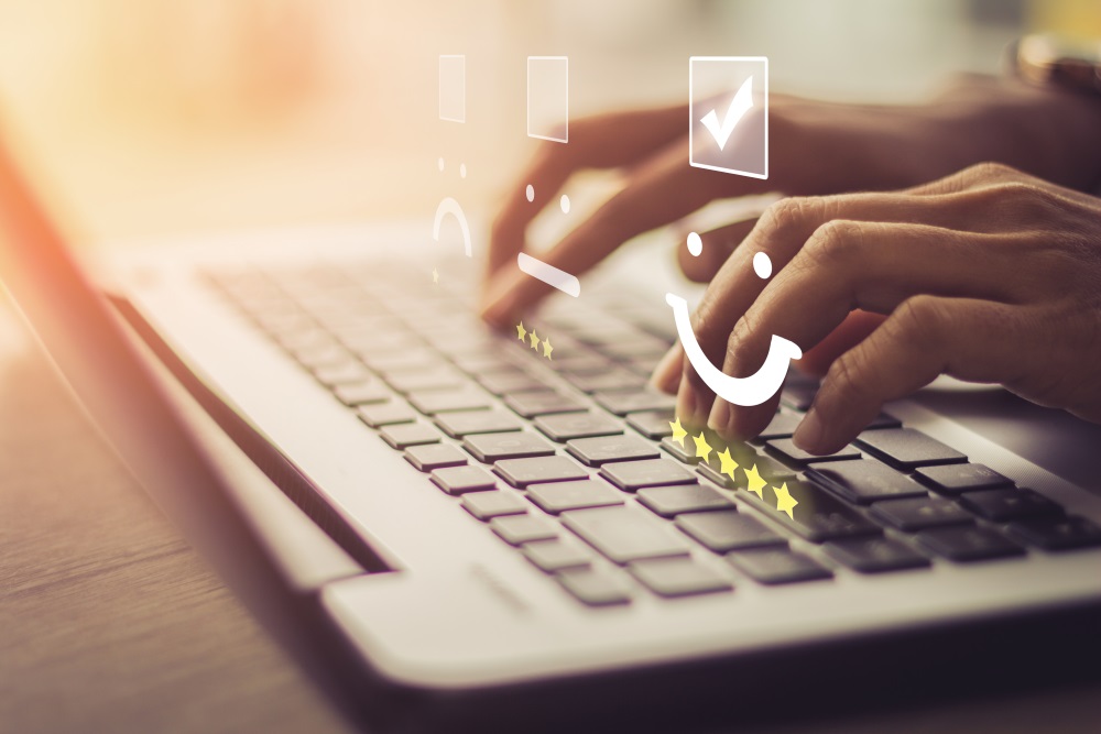 Consumi, il 93% degli utenti decide in base alle recensioni online