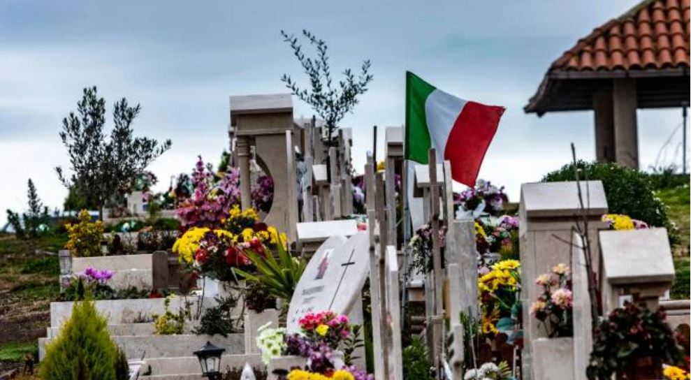 Caos cimiteri a Roma: “Da 2 mesi attendo la tumulazione di mio padre”