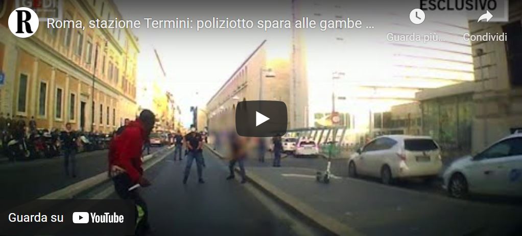 VIDEO | Armato di coltello semina il panico a Roma. La Lega: “Taser ai poliziotti”