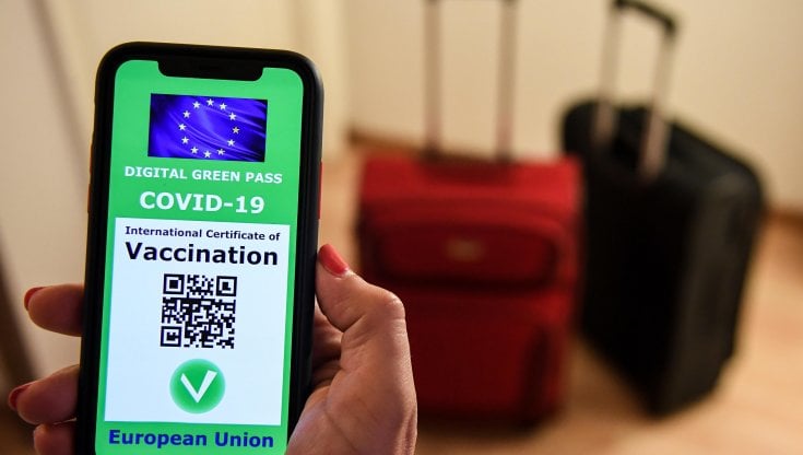 GREEN PASS | Siragusa (Misto): “Governo faccia chiarezza su AIRE vaccinati all’estero”