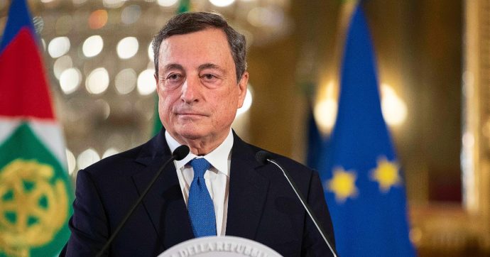E IL PD SUPERA LA LEGA | Green pass azzoppa il governo, fiducia Draghi sotto il 50%