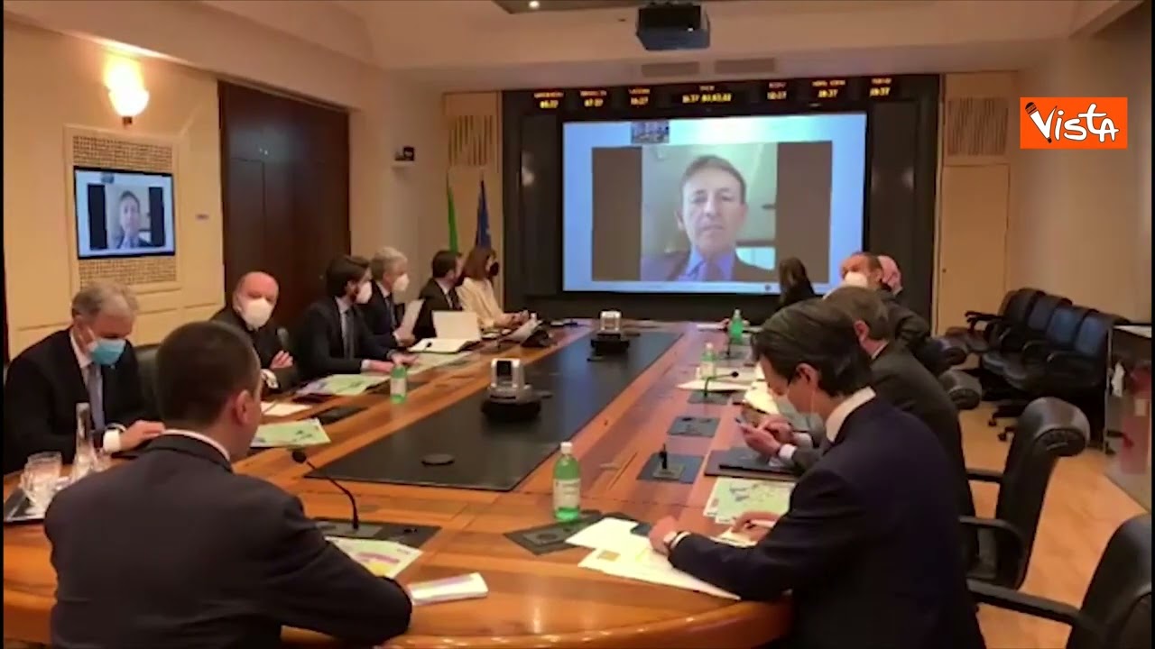 UCRAINA | Farnesina, applauso per l’Ambasciatore d’Italia Pierfrancesco Zazo. Di Maio: “Fieri di lui” [VIDEO]