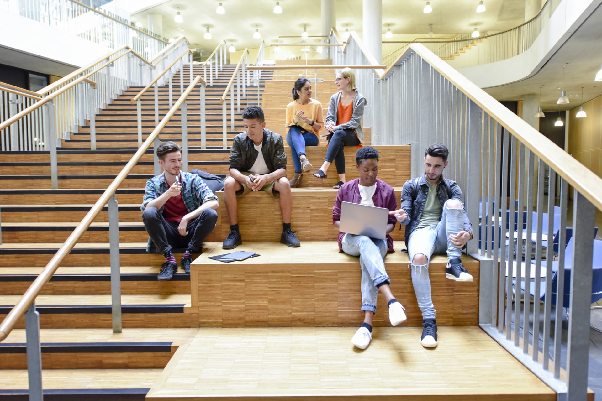 Sempre più giovani italiani decidono di studiare all’estero