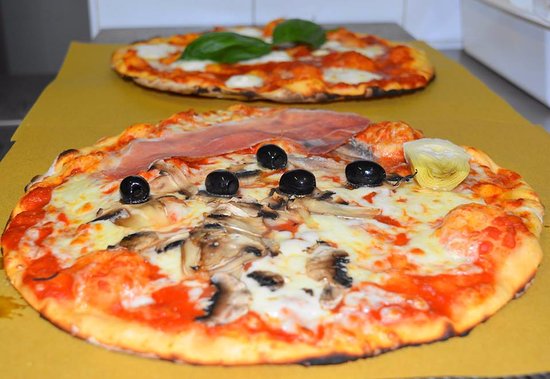 MT Pizza: pizza tonda romana a domicilio