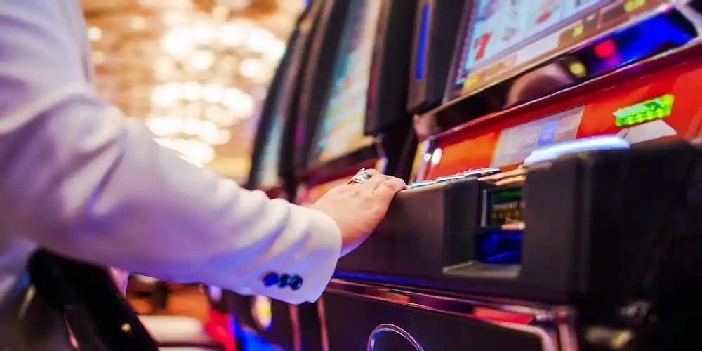 Gambling, il distanziometro nel Lazio colpisce il gioco legale