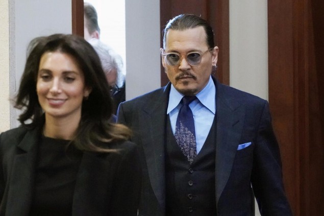 Johnny Depp si fidanza con la sua avvocatessa Joelle Rich