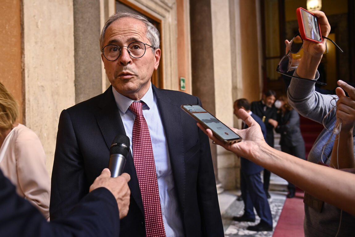 Andrea Crisanti, senatore Pd eletto col voto degli italiani nel mondo