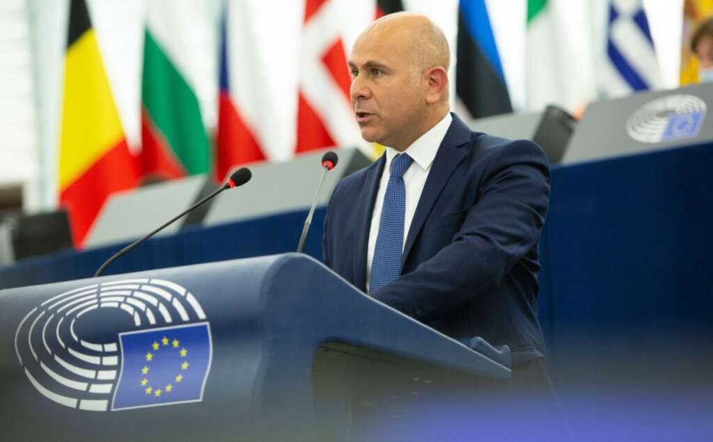 Salvatore De Meo, europarlamentare azzurro, responsabile del dipartimento Italiani nel mondo di Forza Italia