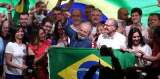 Brasile, vince Lula