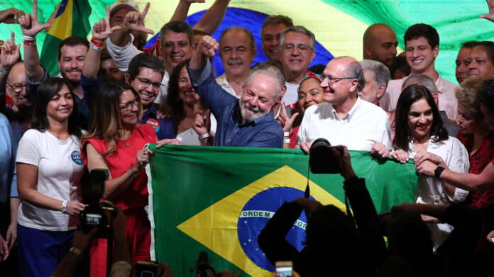 Brasile, vince Lula