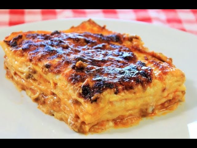 VIDEO | Lasagna al forno, ricetta facile facile!