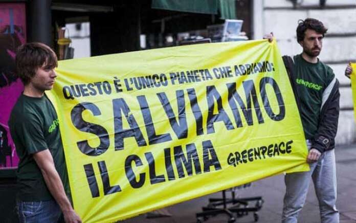 AIUTI QUATER | Governo Meloni dice addio alla decarbonizzazione. Greenpeace: “Fatto grave”