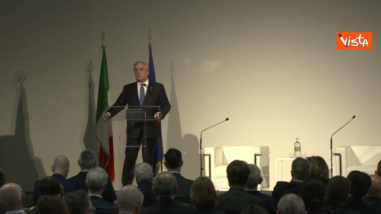 VIDEO | Tajani a Trieste: “Da qui lanciamo il messaggio di una nuova presenza politica italiana all’estero”