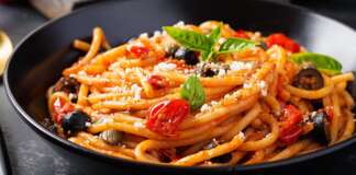 Cucina italiana, pasta alla puttanesca