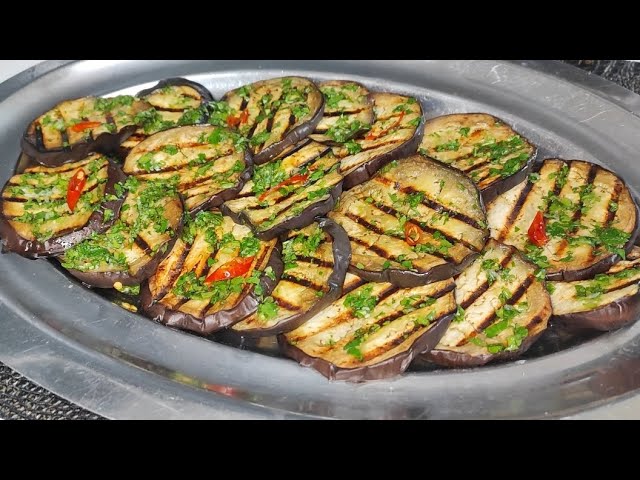 VIDEO | Mai mangiato melanzane così gustose e semplici! Ricetta italiana