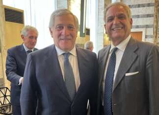 Nicola Carè con il ministro degli Esteri Antonio Tajani