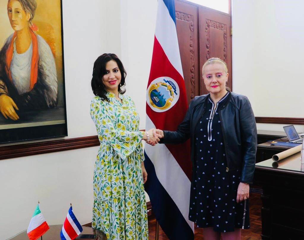 In occasione di una sua visita ufficiale in Costa Rica, la senatrice La Marca ha avuto il piacere di conversare con la Vice Ministra degli Esteri Lydia Petrella