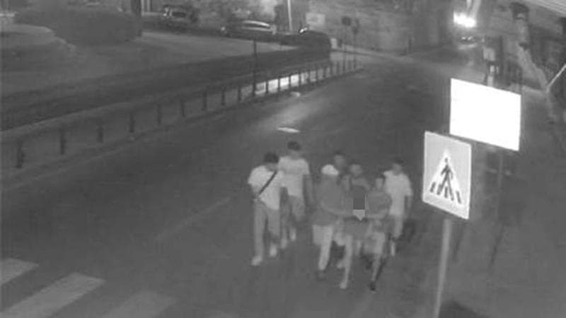 19enne stuprata dal branco a Palermo