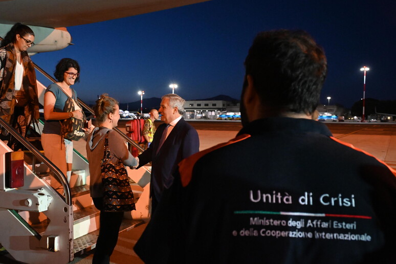 NIGER | Italiani rimpatriati. Tajani: “Un successo per la nostra diplomazia”