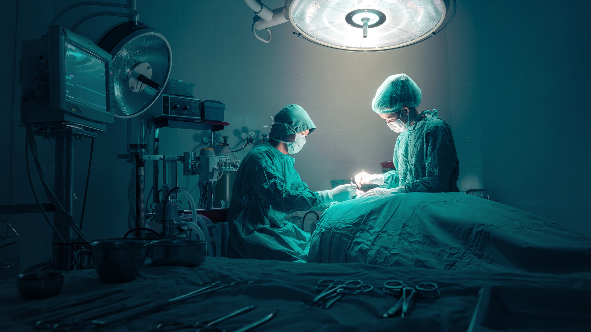 Chirurgo è razza in estinzione, 41,8% vuole abbandonare la professione