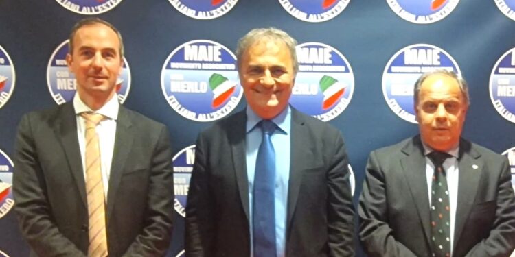 Da sinistra, nella foto: il Sen. Mario Borghese, il Sen. Ricardo Merlo, l'On. Franco Tirelli