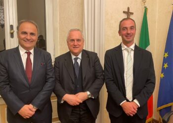 Da sinistra, nella foto: Ricardo Merlo, presidente MAIE, e i senatori Lotito e Borghese