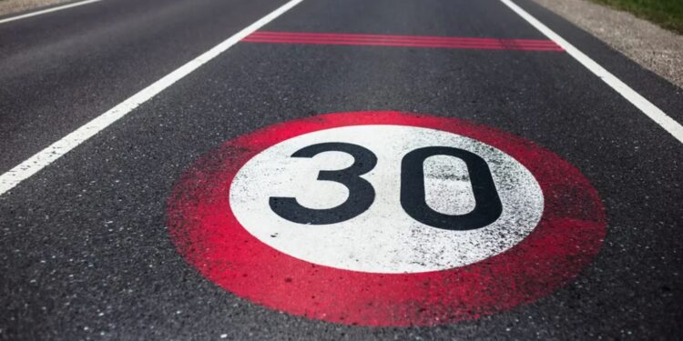 Città da 30 km/h? Una follia!
