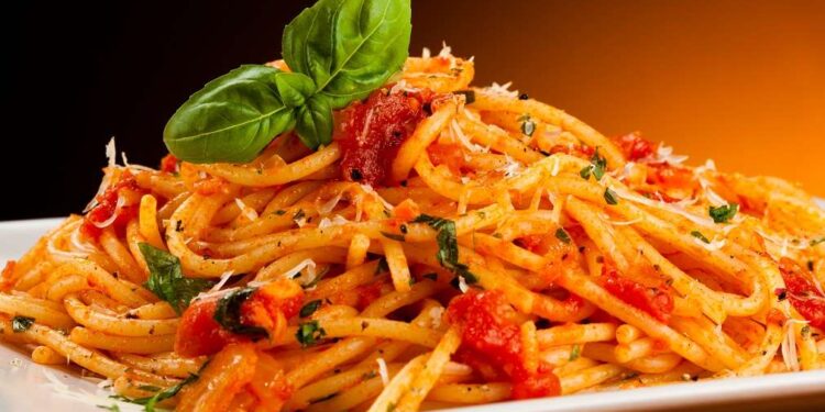 TURISMO | Santanchè: “In Italia si viene anche perché si mangia e si beve bene”