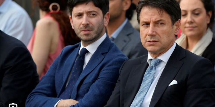 Roberto Speranza e Giuseppe Conte *** COVID, ora di scoperchiare il calderone | La commissione che non piace all’opposizione