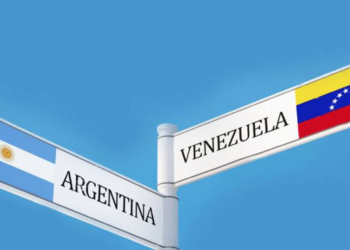 VENEZUELA | Caracas chiude lo spazio aereo all'Argentina, proteste e denunce