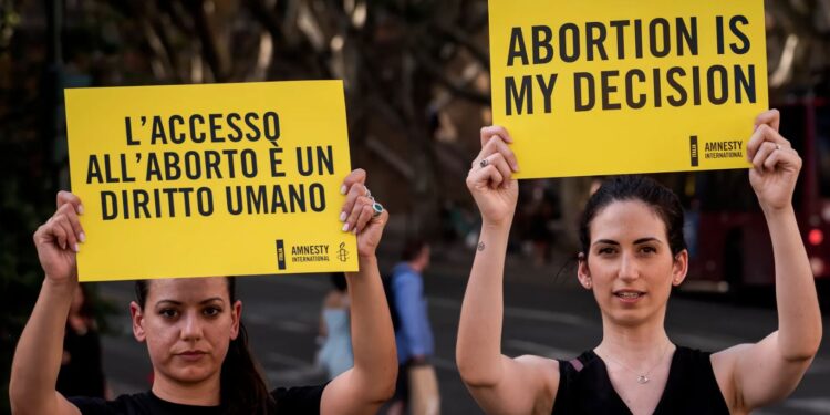Aborto, politica e temi etici