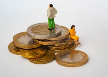 Strategie di gioco e scelte di vita: il bankroll come metafora finanziaria