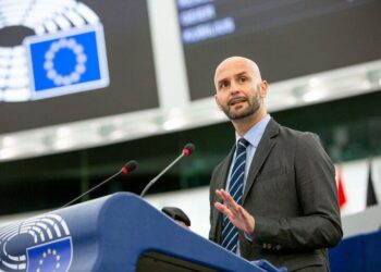 L’INTERVISTA | Procaccini: “Fdi nettamente contraria agli Stati Uniti d'Europa”