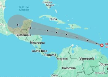 L’uragano Beryl verso i Caraibi, venti a 240 km/h: “Non è uno scherzo”