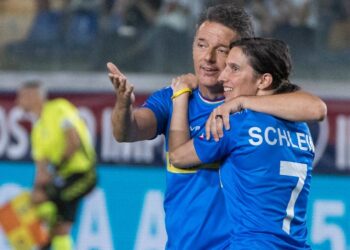 SINISTRA | Schlein riabbraccia Renzi?