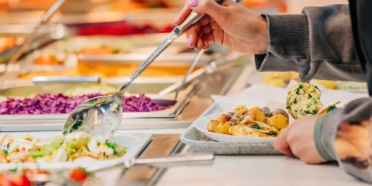 DIETA SCORRETTA DURANTE LE VACANZE | Tutti i consigli “salva intestino”