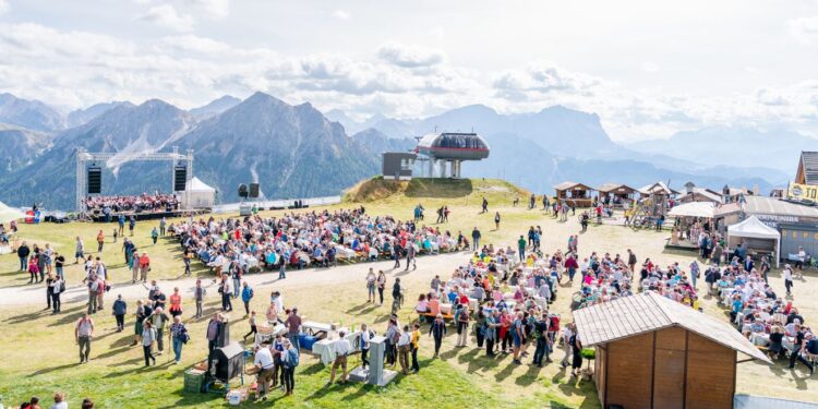 PLAN DE CORONES | Festa dello Speck Alto Adige, trionfo di gusto e tradizione