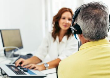 Il 54% degli italiani non ha mai controllato il proprio udito