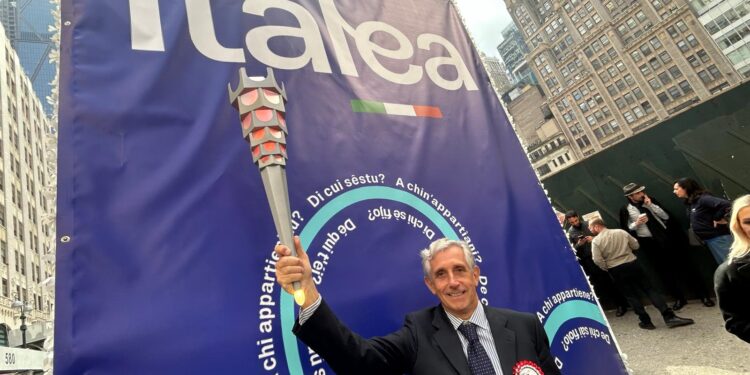 TURISMO DELLE RADICI | Italea a New York. Vignali (Farnesina) agli italo discendenti: “Venite in Italia, vi aspettiamo”
