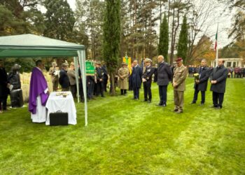 Commemorazione nel cimitero di Brookwood