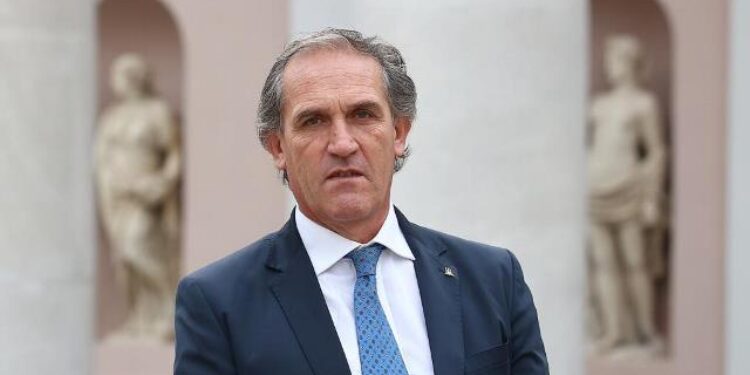 Sen. Roberto Menia, Fdi