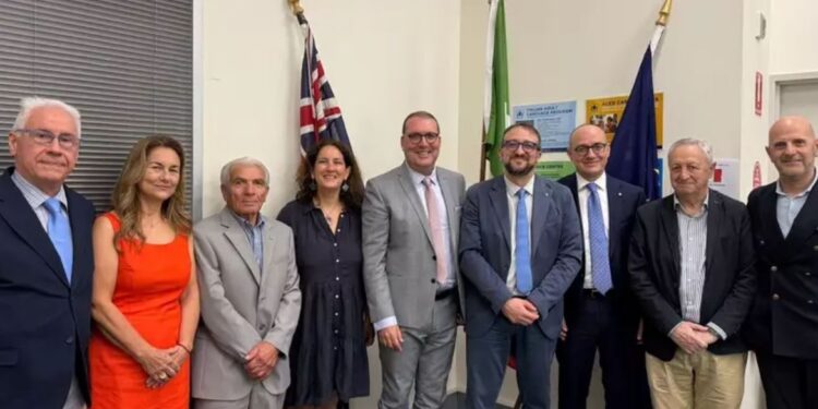 Italiani all’estero, Pierluigi Biondi (sindaco dell’Aquila) al Coasit di Melbourne