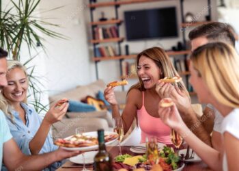 Italiani chiacchieroni: tollerano il silenzio solo per pochi secondi