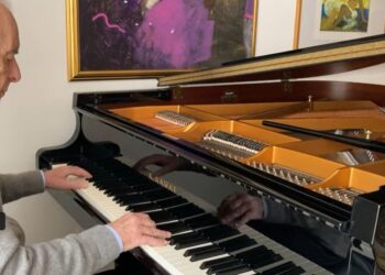 Mario Galardi al pianoforte