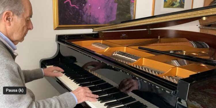 Mario Galardi al pianoforte