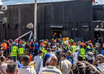 TRAGEDIA A SANTO DOMINGO | Crolla il tetto di una discoteca, almeno 98 morti. Tra le vittime anche Ruby Perez