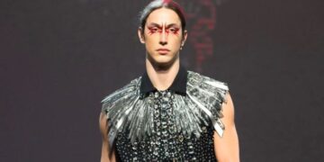 FRANCIA | Italiani all’estero, Matteo Paoli nuovo ballerino italiano al Moulin Rouge