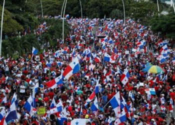 Proteste a Panama, dalla Chiesa appello al 'buon senso'
