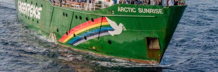 Venezia, arriva la nave di Greenpeace “Arctic Sunrise”